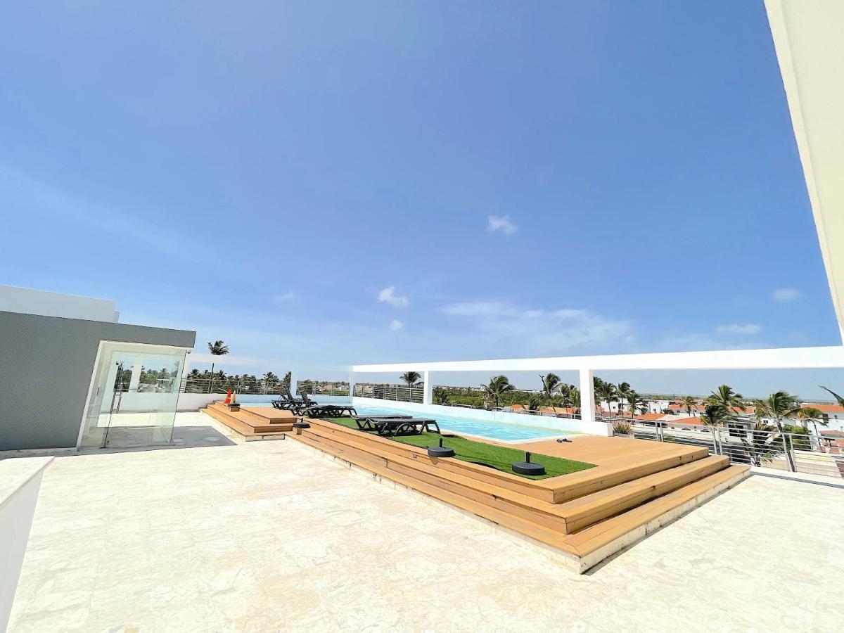 بونتا كانا Rooftop Pool Ducassi Studio Suites Deluxe Hotel Beach Club & Spa المظهر الخارجي الصورة